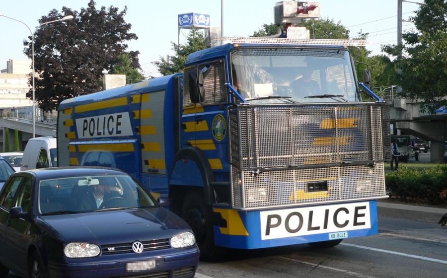Švicarci birali najgluplji zakon godine: prijedlog da policija bude bez oružja uvjerljivo pobijedio
