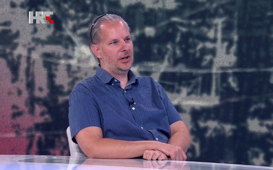 Novinar kritizirao Tomaševića pa su mu probušili sve 4 gume na autu. HND šuti