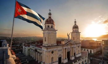 Kuba ukida socijalizam, uvodi tržišnu ekonomiju i privatno vlasništvo