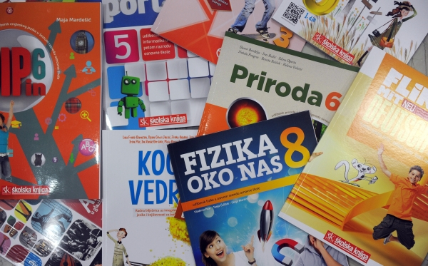 HRT dezinformira javnost: Udžbenici neće biti ʼbesplatniʼ nego skuplji!