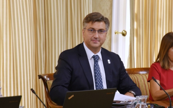 Plenković se hvali onim zbog čega se normalni ljudi stide