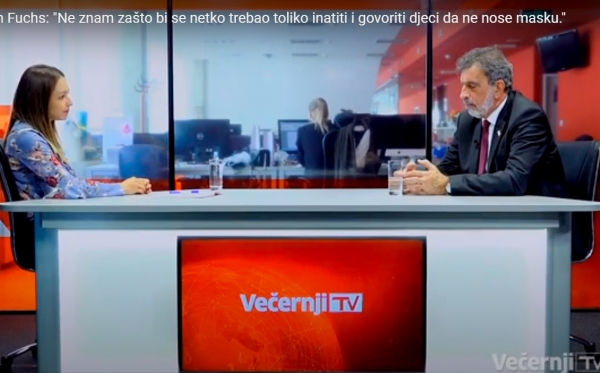 Zašto političari i novinari uporno odbijaju maske?