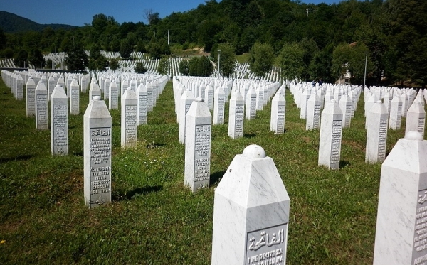 Treba li država kažnjavati ljude koji negiraju genocid?