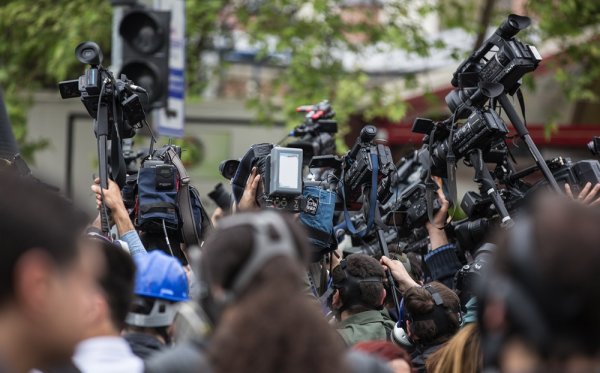 Tko stvarno želi zabraniti umjetnost i kulturne manifestacije koje im ideološki ne odgovaraju?